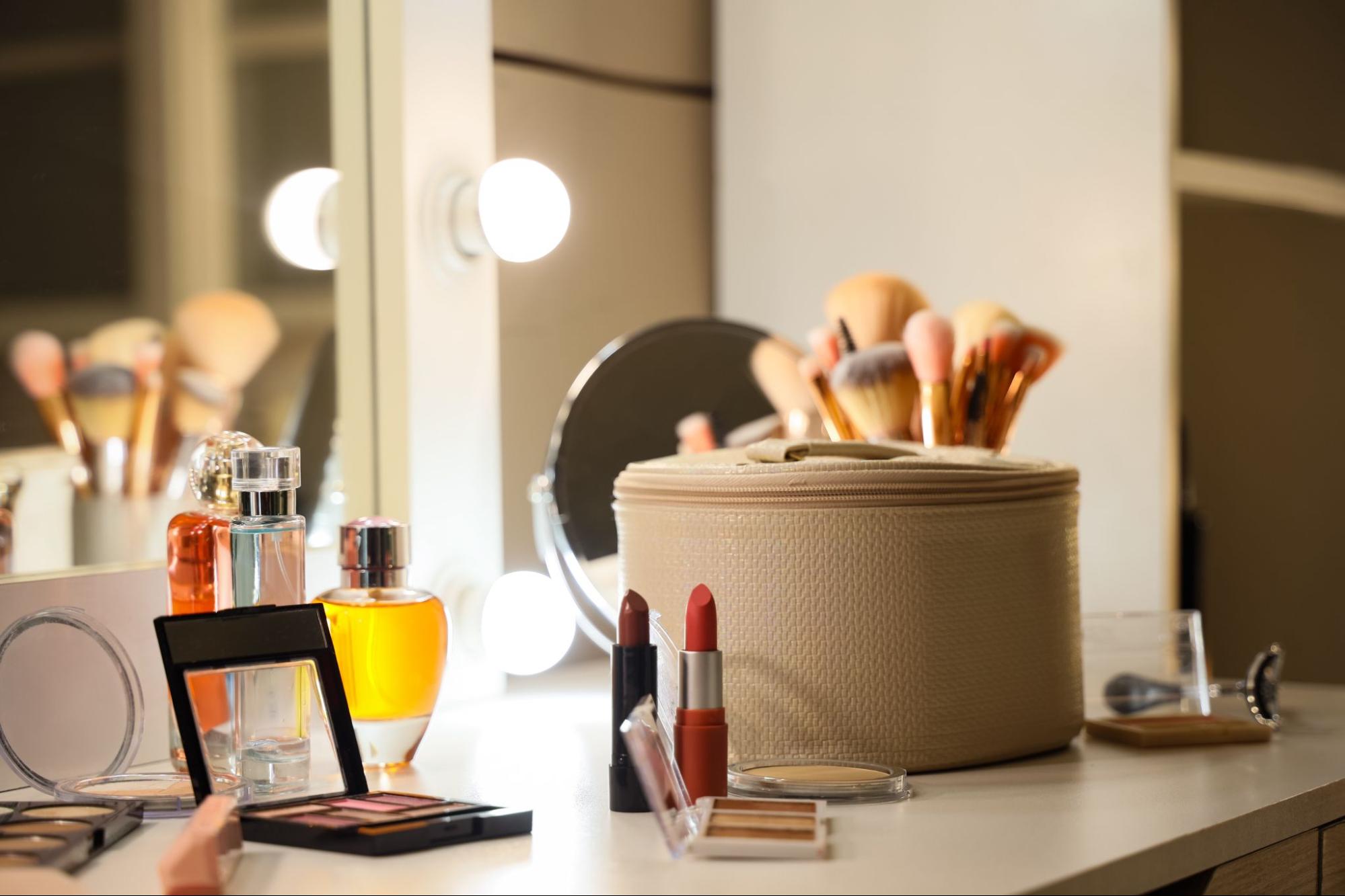 【2025年最新版】トータルビューティーサロンで働くという選択肢｜仕事内容から勤務先の選び方まで徹底解説 | キレイビズメディア